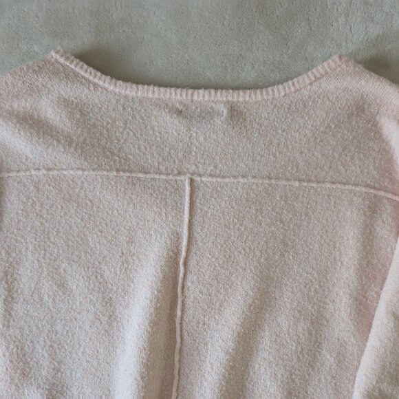 3/$30 American Eagle ballet pink lightweight sweater - Picture 6 of 7